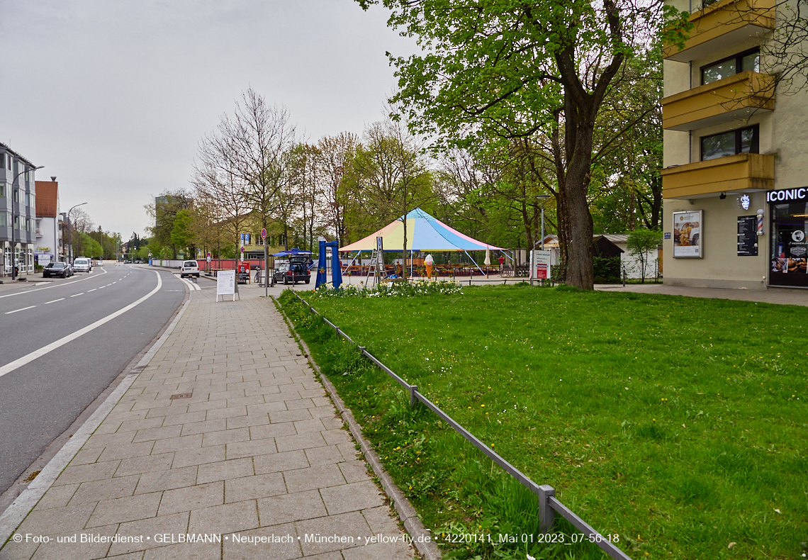 01.05.2023 - Maibaumaufstellung in Berg am Laim